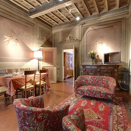 Palazzo Bucciolini-2